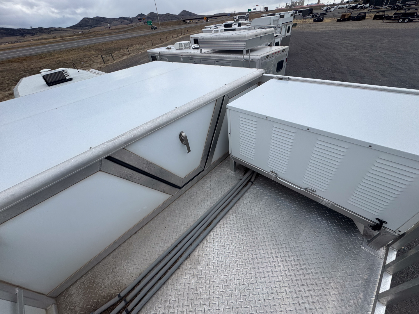 Used 2017 Cimarron Trailers Northstar 4H Living Qtr Horse Trailer