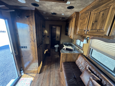 Used 2017 Cimarron Trailers Northstar 4H Living Qtr Horse Trailer