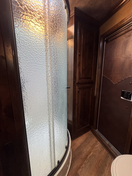 Used 2017 Cimarron Trailers Northstar 4H Living Qtr Horse Trailer