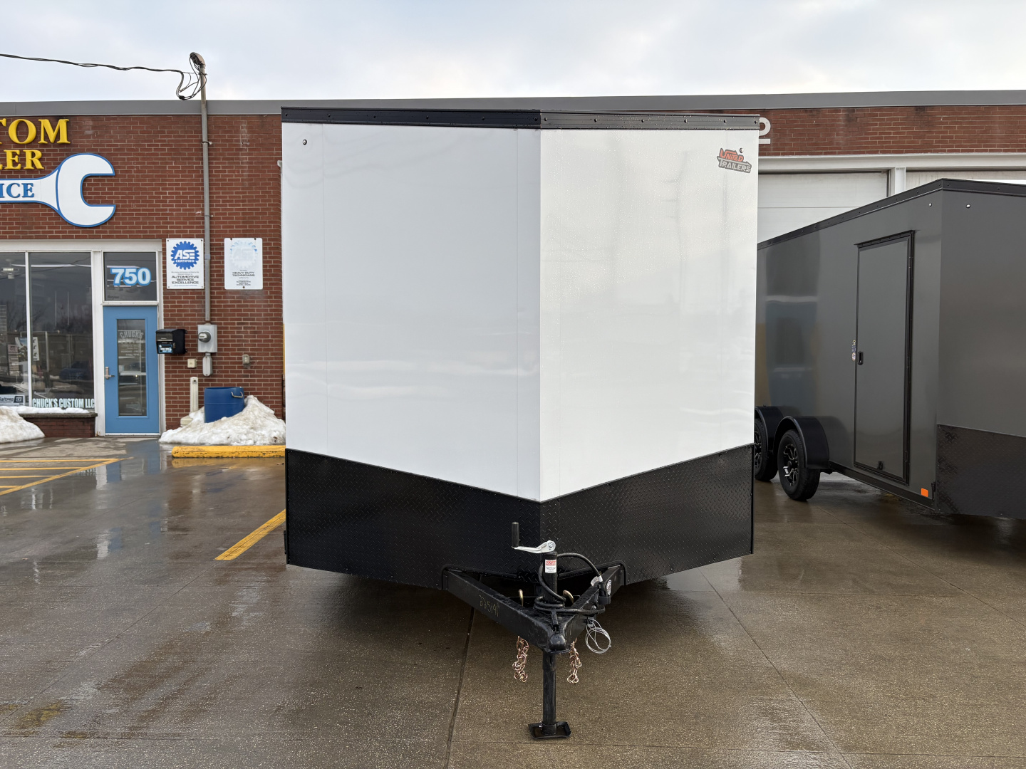 New 2026 United Trailers UJ 8.5'X16' WEDGE NOSE RAMP DOOR Cargo / Enclosed Trailer