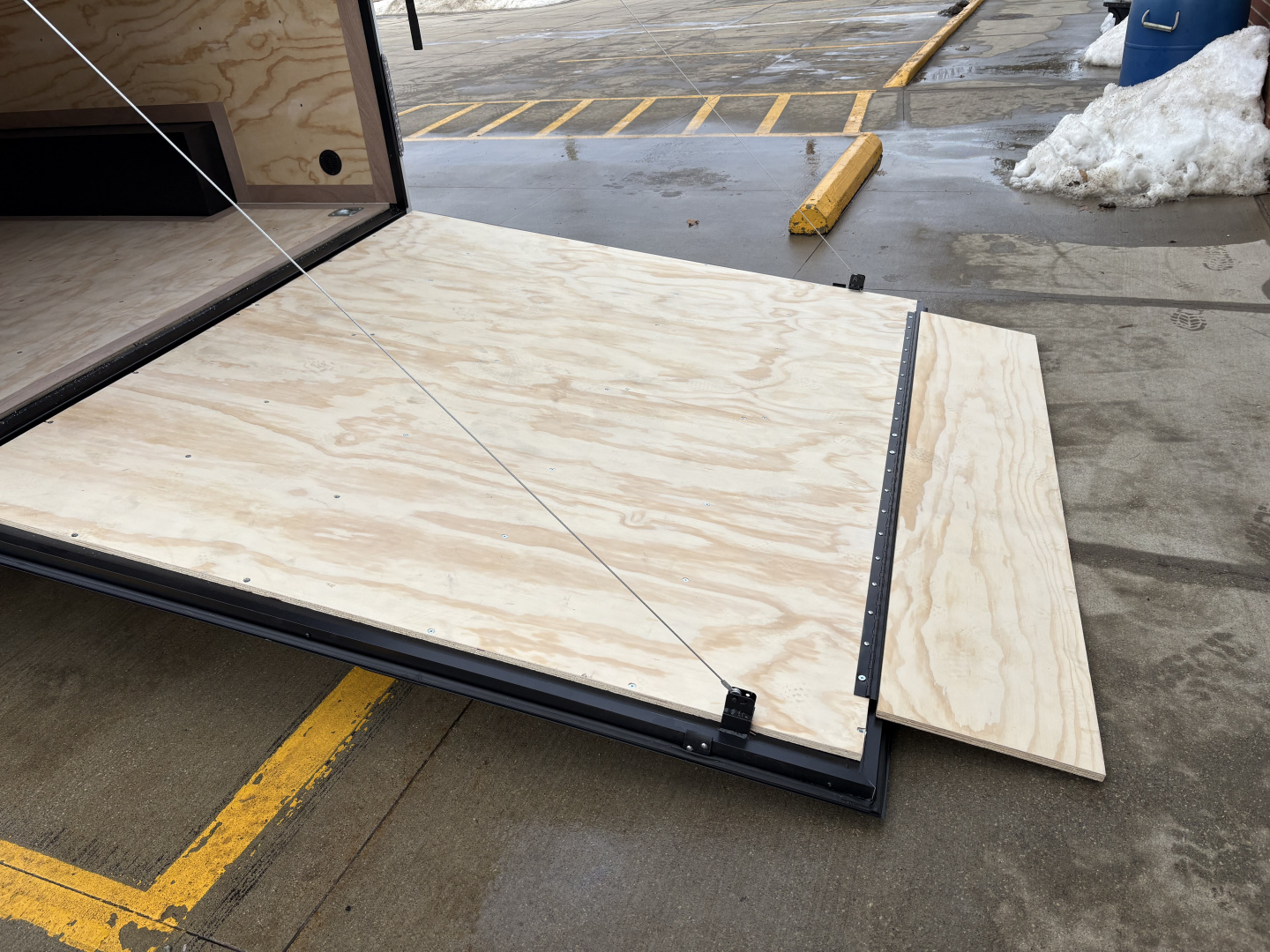 New 2026 United Trailers UJ 8.5'X16' WEDGE NOSE RAMP DOOR Cargo / Enclosed Trailer