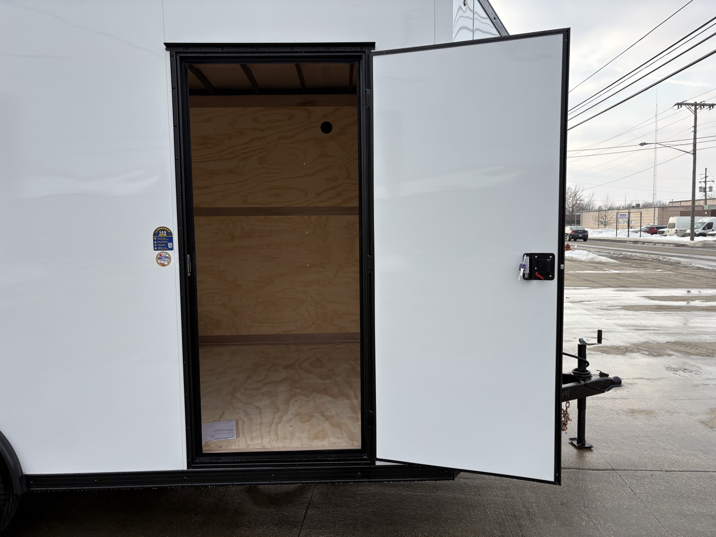 New 2026 United Trailers UJ 8.5'X16' WEDGE NOSE RAMP DOOR Cargo / Enclosed Trailer