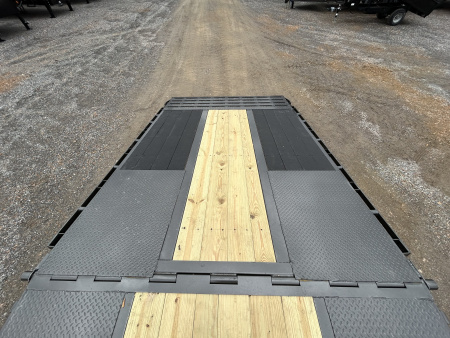 New 2026 MAXXD Gooseneck Trailer | 34' x 102' 30K GVWR