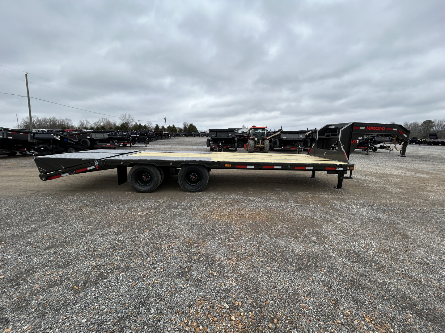 New 2026 MAXX-D 102"X25' 25.9K Gooseneck Flatbed Trailer
