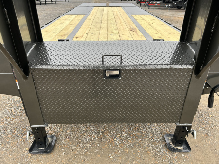 New 2026 MAXX-D 102"X25' 25.9K Gooseneck Flatbed Trailer