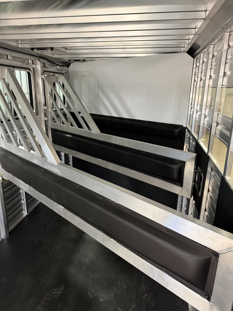 New 2026 Frontier Trailers Colt Horse Trailer/3 Horse Slant