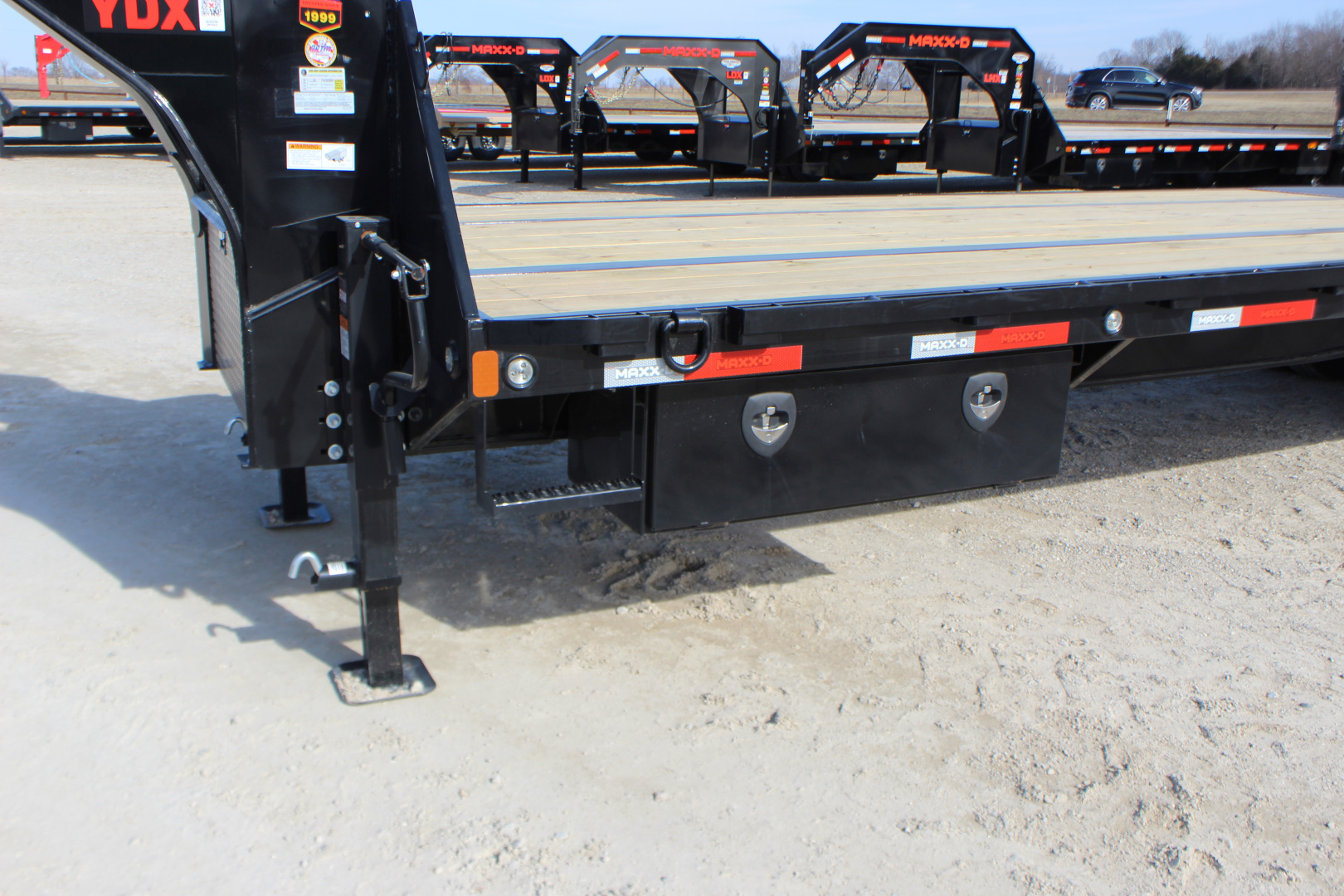 New 2026 MAXX-D YDX 32' Gooseneck Hydraulic Dovetail Trailer