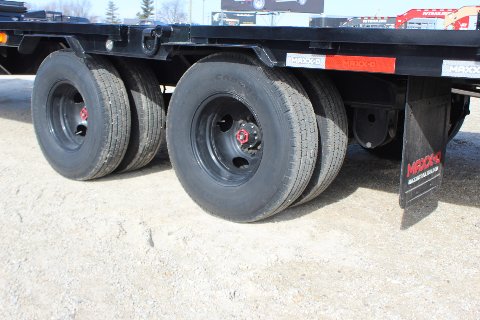 New 2026 MAXX-D YDX 32' Gooseneck Hydraulic Dovetail Trailer