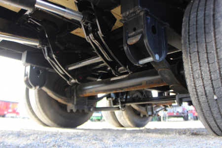 New 2026 MAXX-D YDX 32' Gooseneck Hydraulic Dovetail Trailer