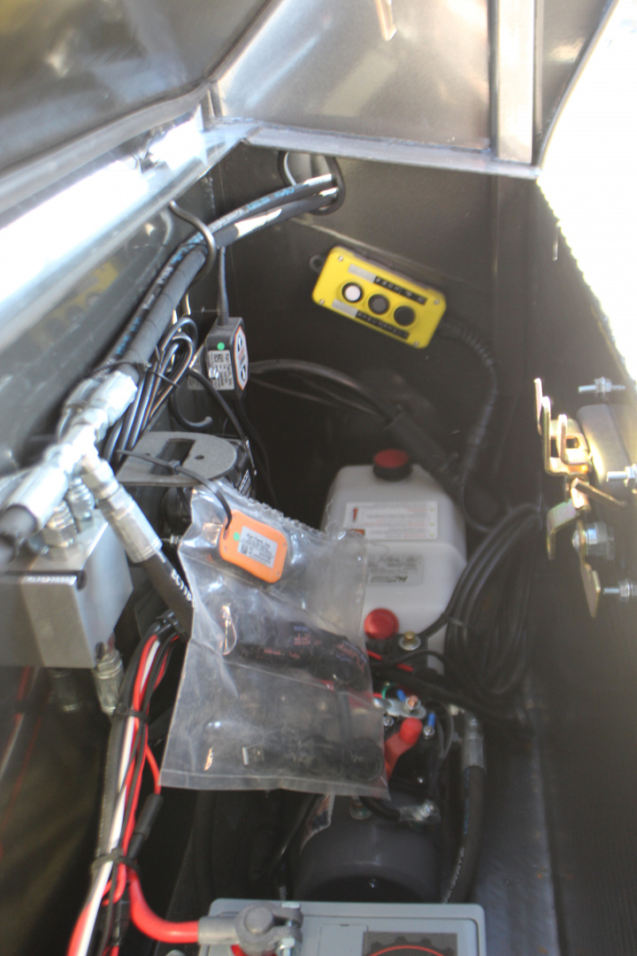 New 2026 MAXX-D LDX 36' Gooseneck Flatdeck Trailer