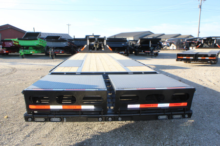 New 2026 MAXX-D LDX 36' Gooseneck Flatdeck Trailer