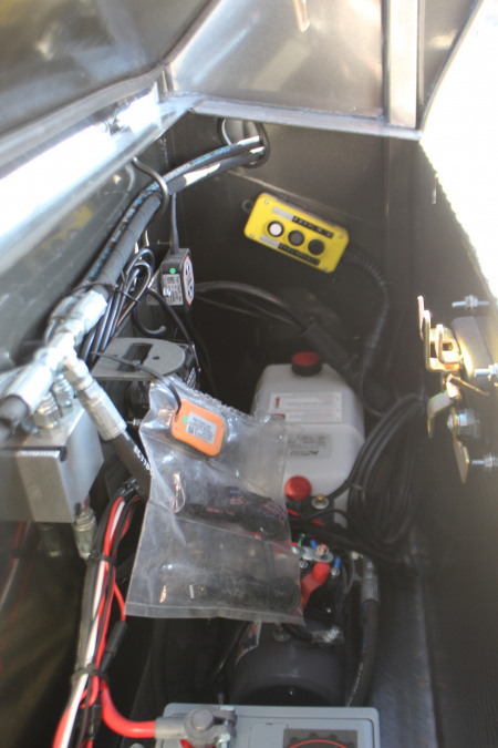 New 2026 MAXX-D LDX 36' Gooseneck Flatdeck Trailer