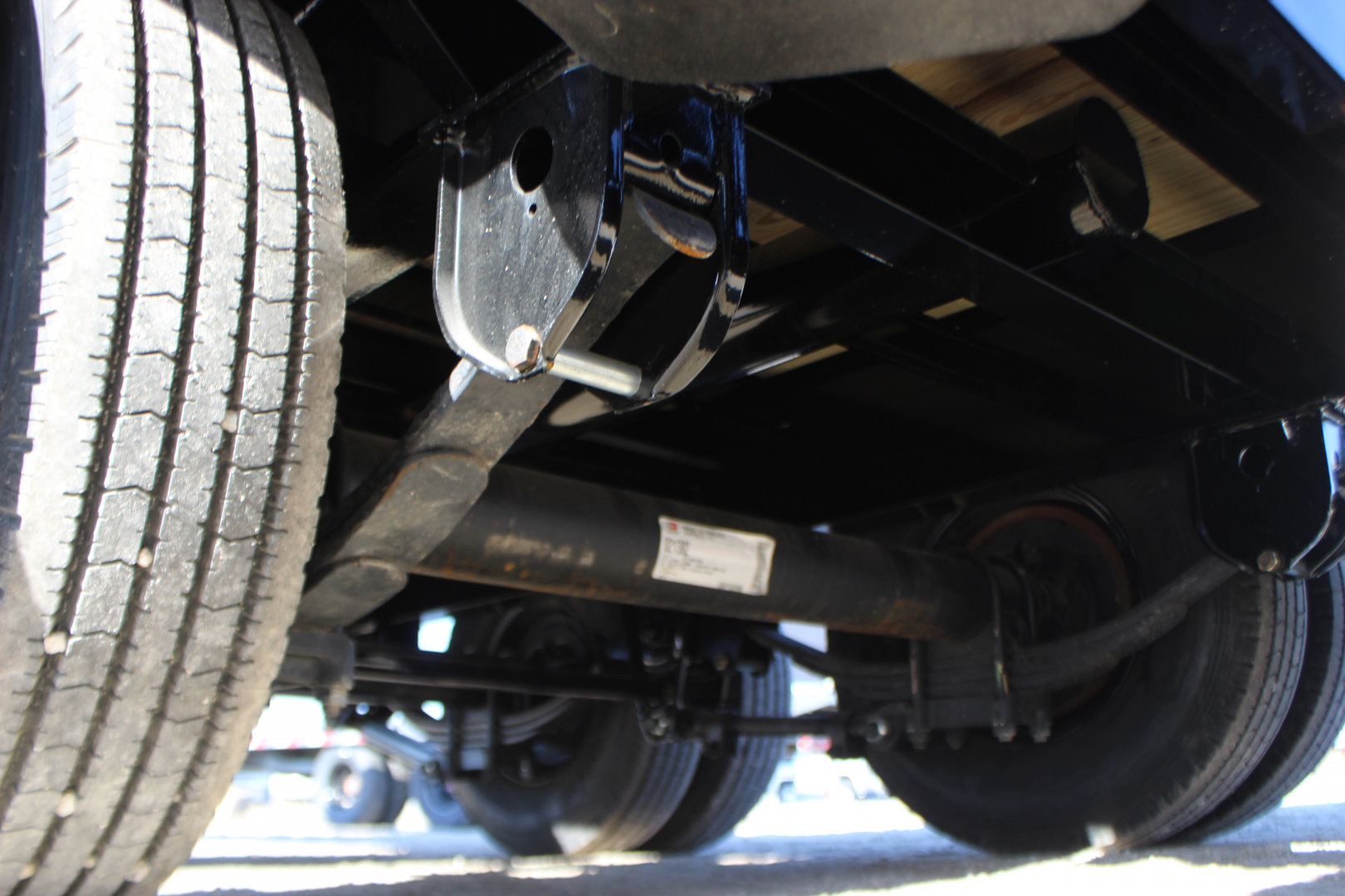 New 2026 MAXX-D LDX 25' Gooseneck Flatdeck Trailer