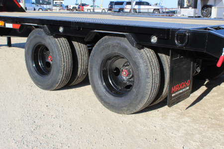 New 2026 MAXX-D LDX 25' Gooseneck Flatdeck Trailer