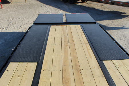 New 2026 MAXX-D LDX 25' Gooseneck Flatdeck Trailer