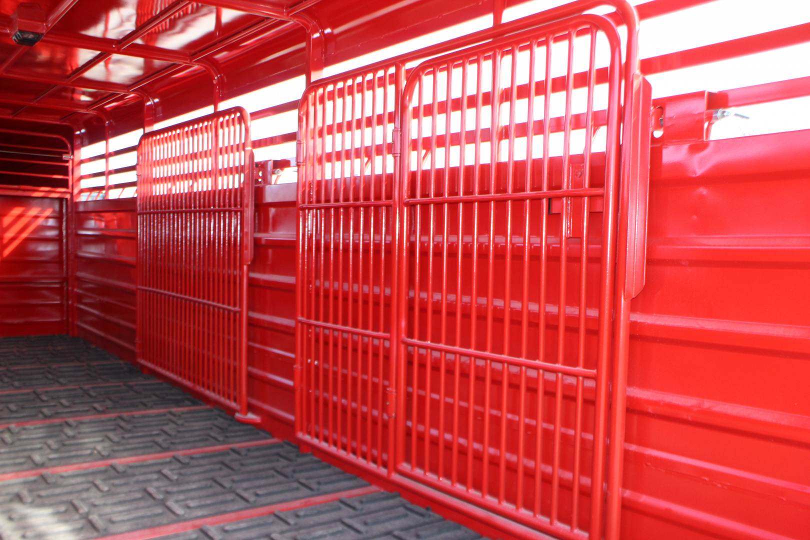 New 2026 GR Trailers 6.8x24 gooseneck Livestock Trailer