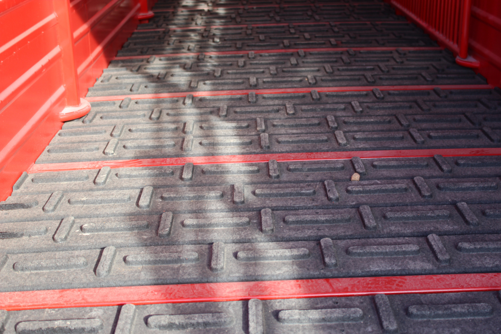 New 2026 GR Trailers 6.8x24 gooseneck Livestock Trailer