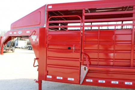 New 2026 GR Trailers 6.8x24 gooseneck Livestock Trailer