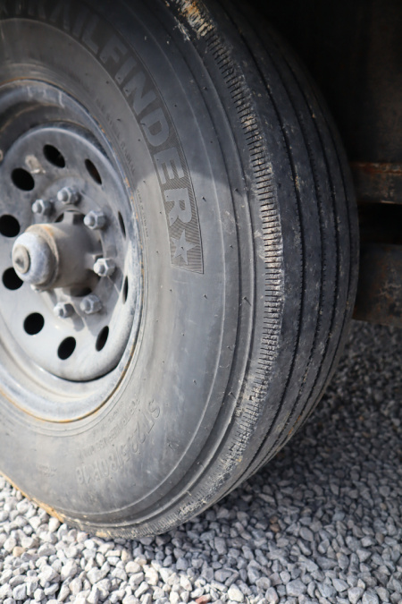 Used Repo 2025 MP Custom Trailers 40' Flatbed CTZ Package