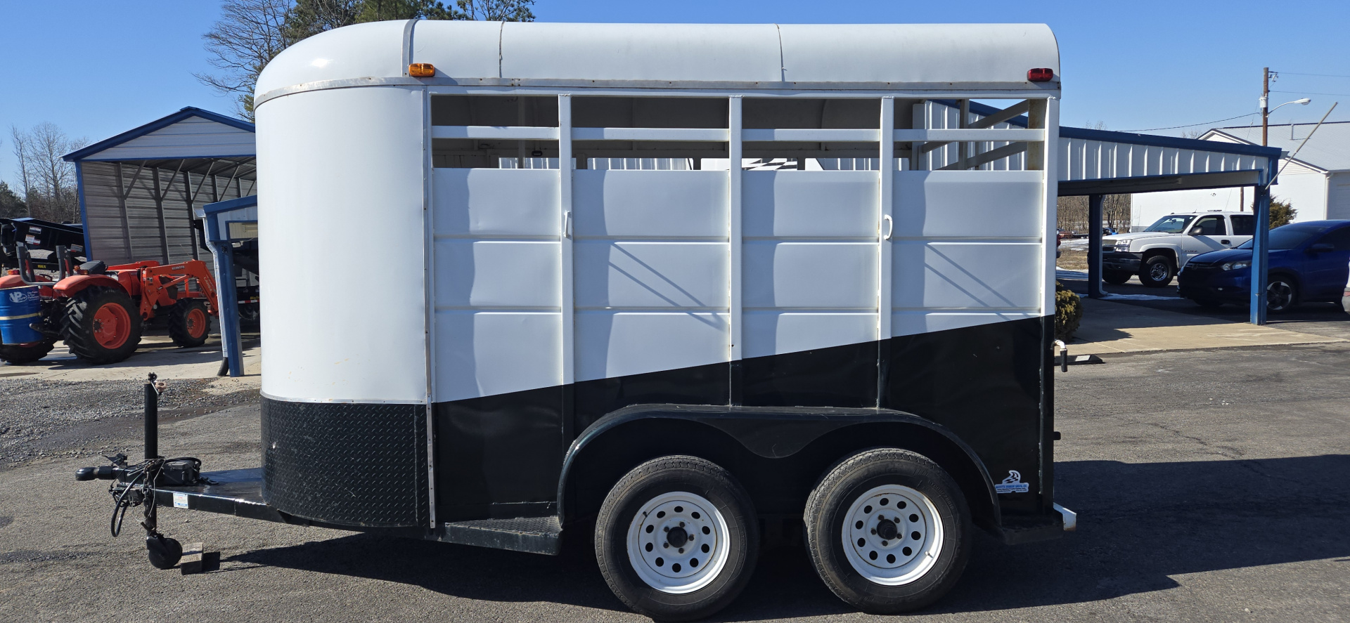 Used 1995 Dura 2-Horse Straight Load Horse Trailer