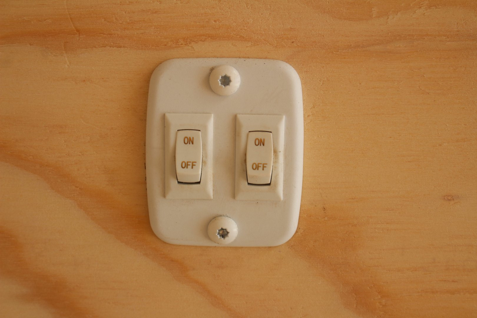 New 2026 Darkhorse Cargo DWRK 8.5' x 18' Flat Front Enclosed Cargo Trailer - Ramp Door - 9990#