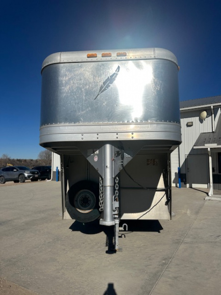 Used 2003 Featherlite 18' 3 Horse Slant