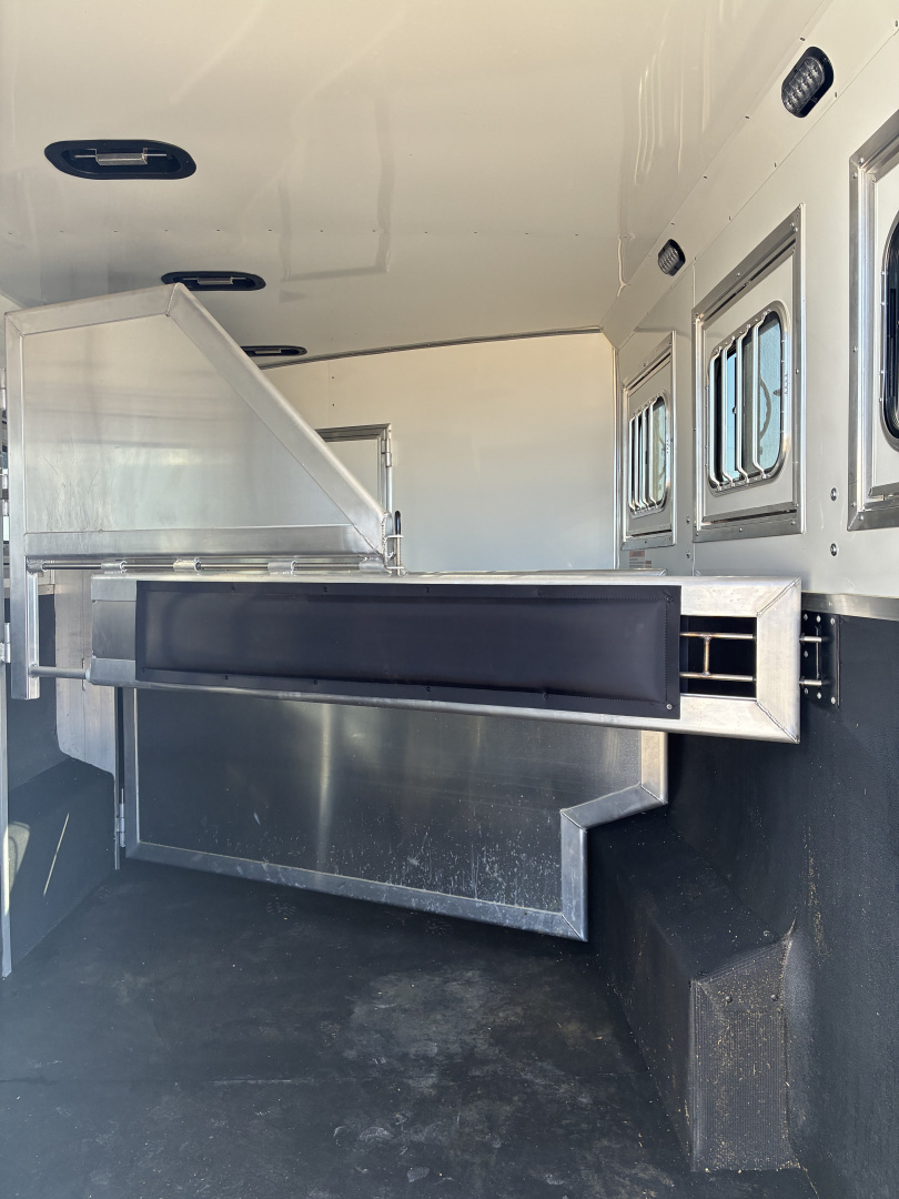 Used 2023 Lakota 3H 13'LQ Horse Trailer