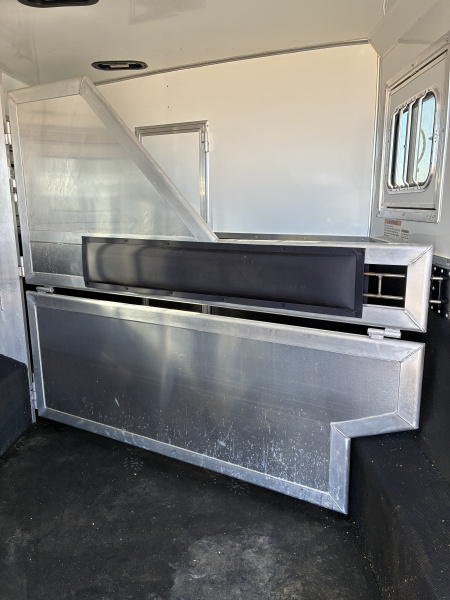 Used 2023 Lakota 3H 13'LQ Horse Trailer