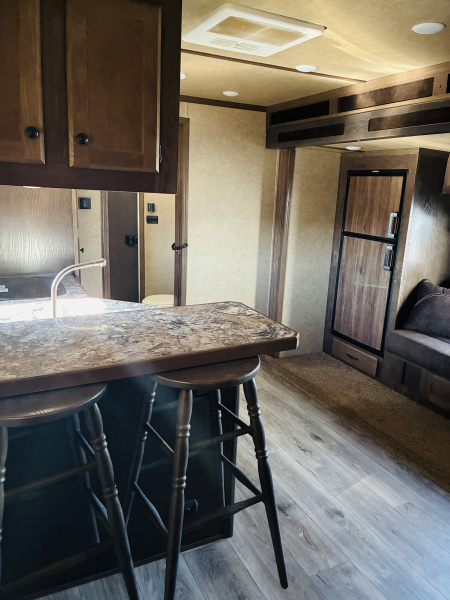 Used 2023 Lakota 3H 13'LQ Horse Trailer