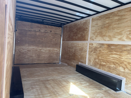 New 2025 Homesteader Trailer 8 FT 6 IN 24 FT ENCLOSED CAR HAULER 7 FT HEIGHT POLYCORE RAMP DOOR 10K GVWR