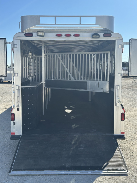 Used 1999 4-Star Trailers 7 Horse Gooseneck Living Quarters Horse Trailer