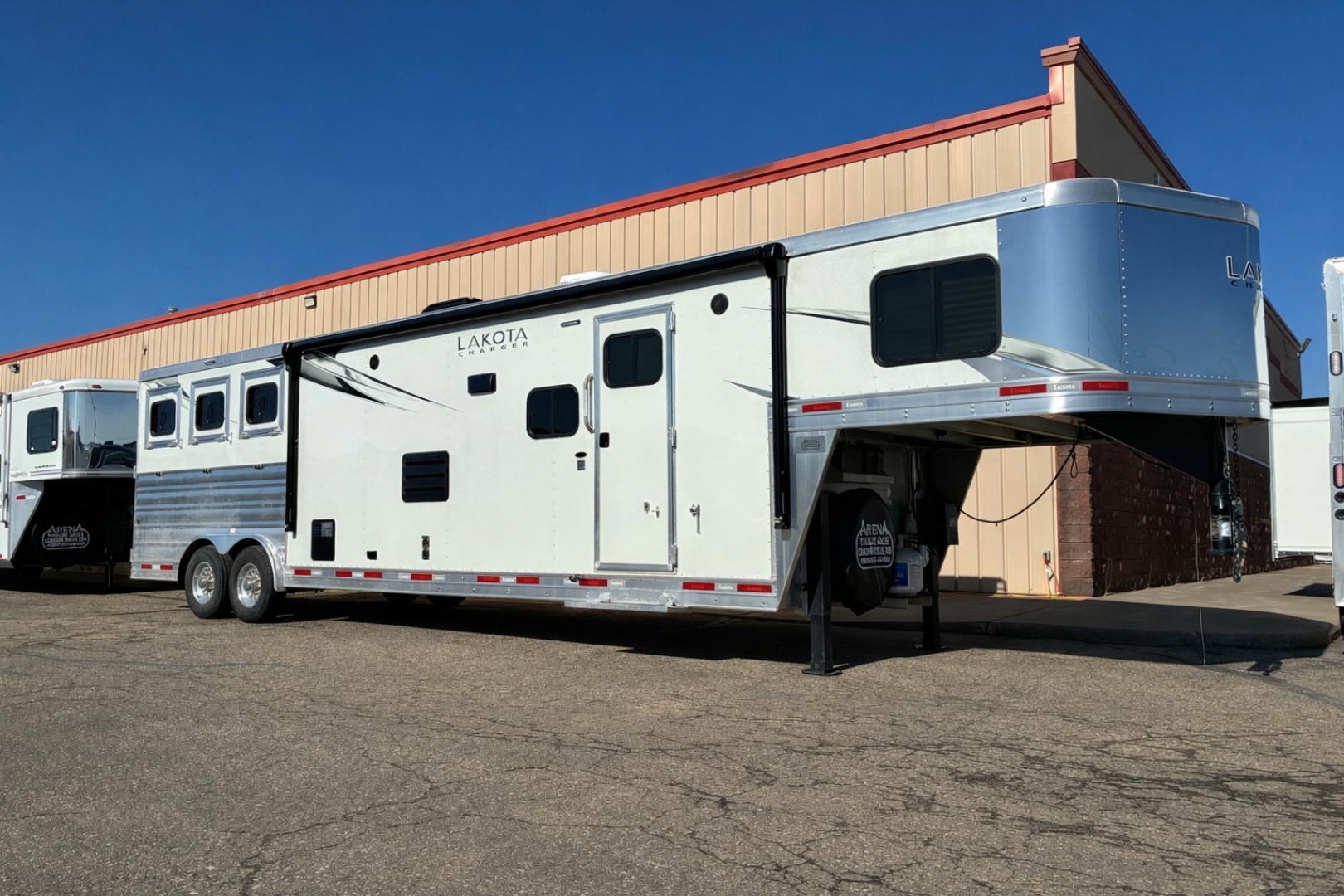Used 2023 Lakota 3H 14'LQ Horse Trailer
