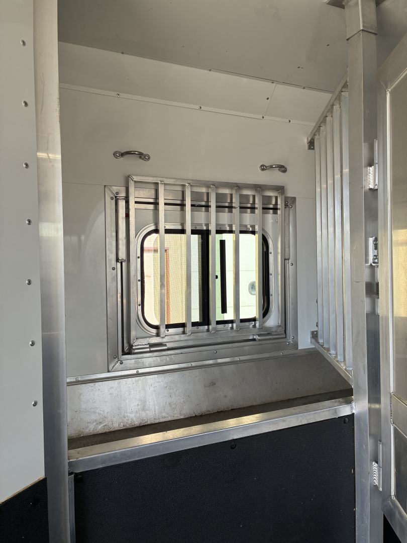 Used 2023 Lakota 3H 14'LQ Horse Trailer