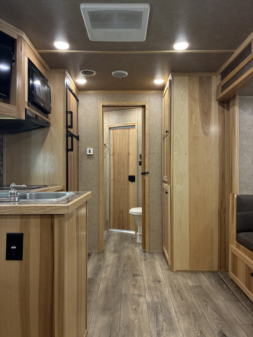 Used 2023 Lakota 3H 14'LQ Horse Trailer