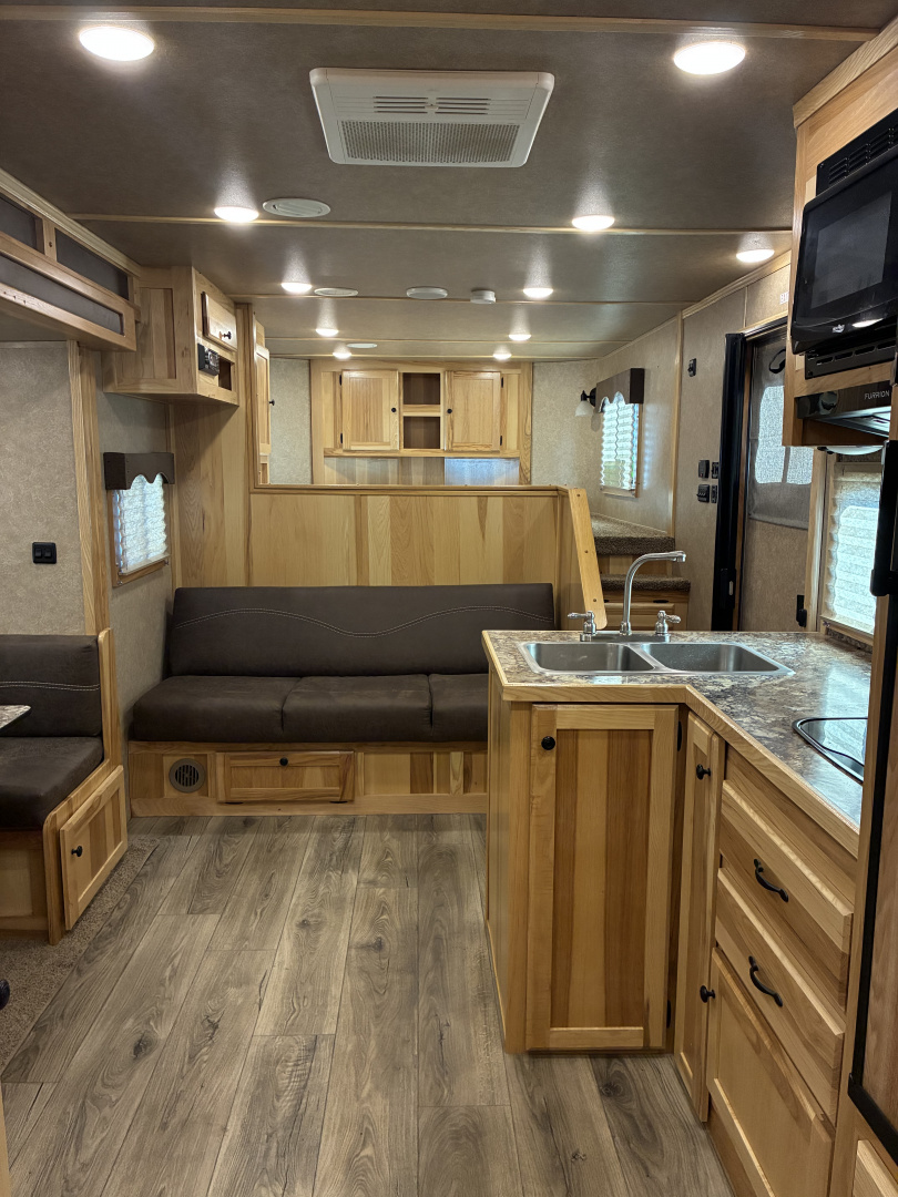 Used 2023 Lakota 3H 14'LQ Horse Trailer