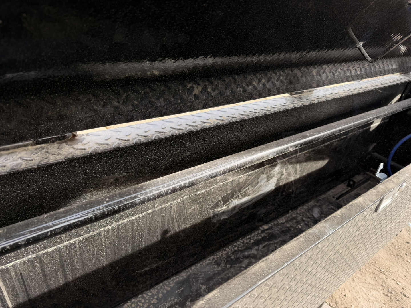 New 2026 Load Trail 8.5-25 Single Wheel Gooseneck Deckover Equipment Hauler W/ Max Ramps 15.6K GVWR