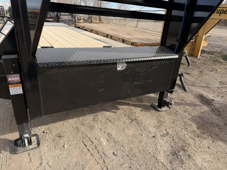 New 2026 Load Trail 8.5-25 Single Wheel Gooseneck Deckover Equipment Hauler W/ Max Ramps 15.6K GVWR