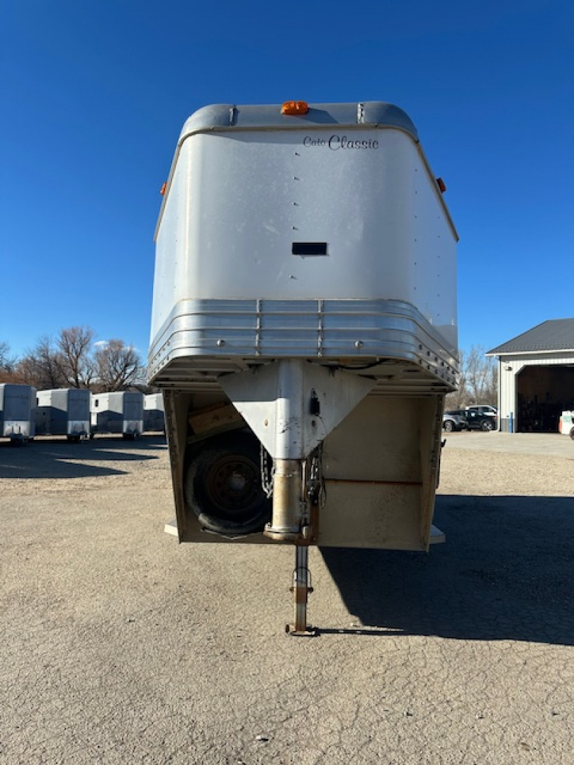 Consignment 2000 Cato Classic 24' Stock