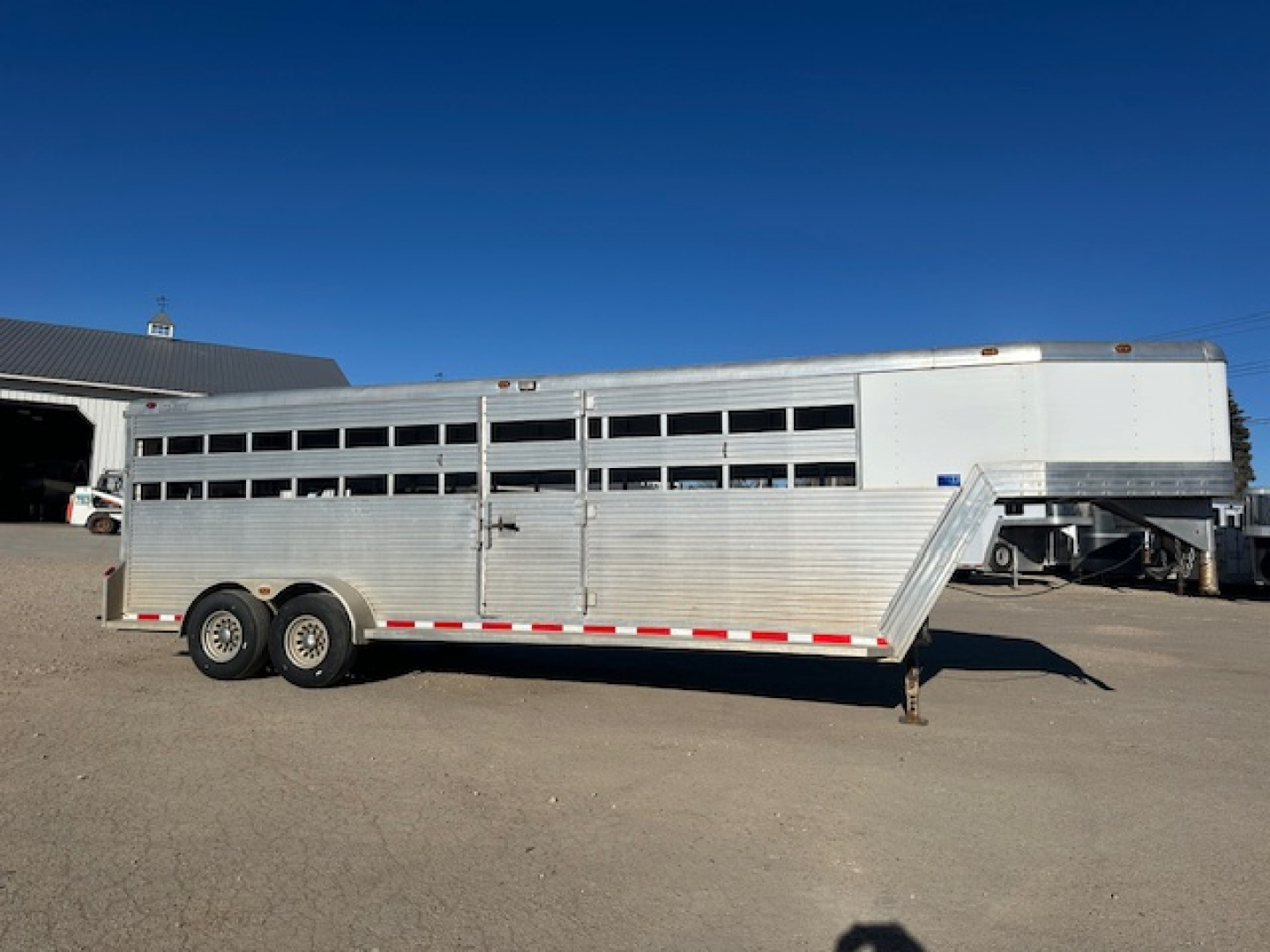 Consignment 2000 Cato Classic 24' Stock