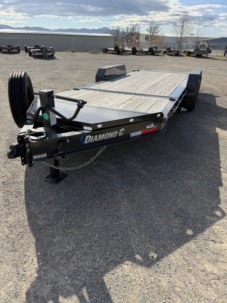 New 2024 Diamond C Trailers HDT 20' x 82  Tilt Trailer