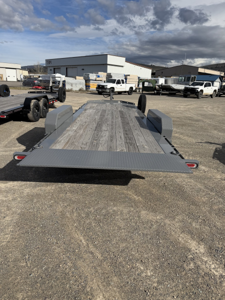 New 2024 Diamond C Trailers HDT 22' x 82" Tilt Trailer