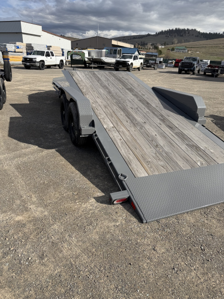 New 2024 Diamond C Trailers HDT 22' x 82" Tilt Trailer