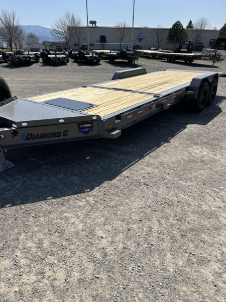 New 2025 Diamond C Trailers HDT210 22' x 82  Tilt Trailer