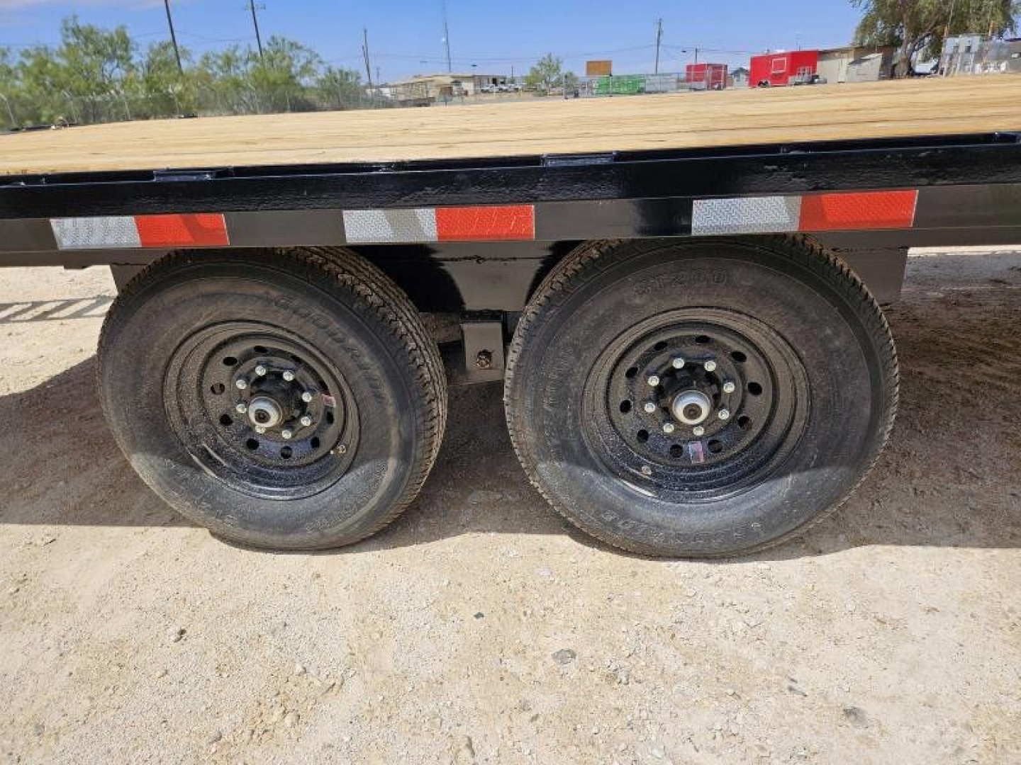 New 2026 LOAD TRAIL 14K 102"x 24' Bumper Pull Deckover