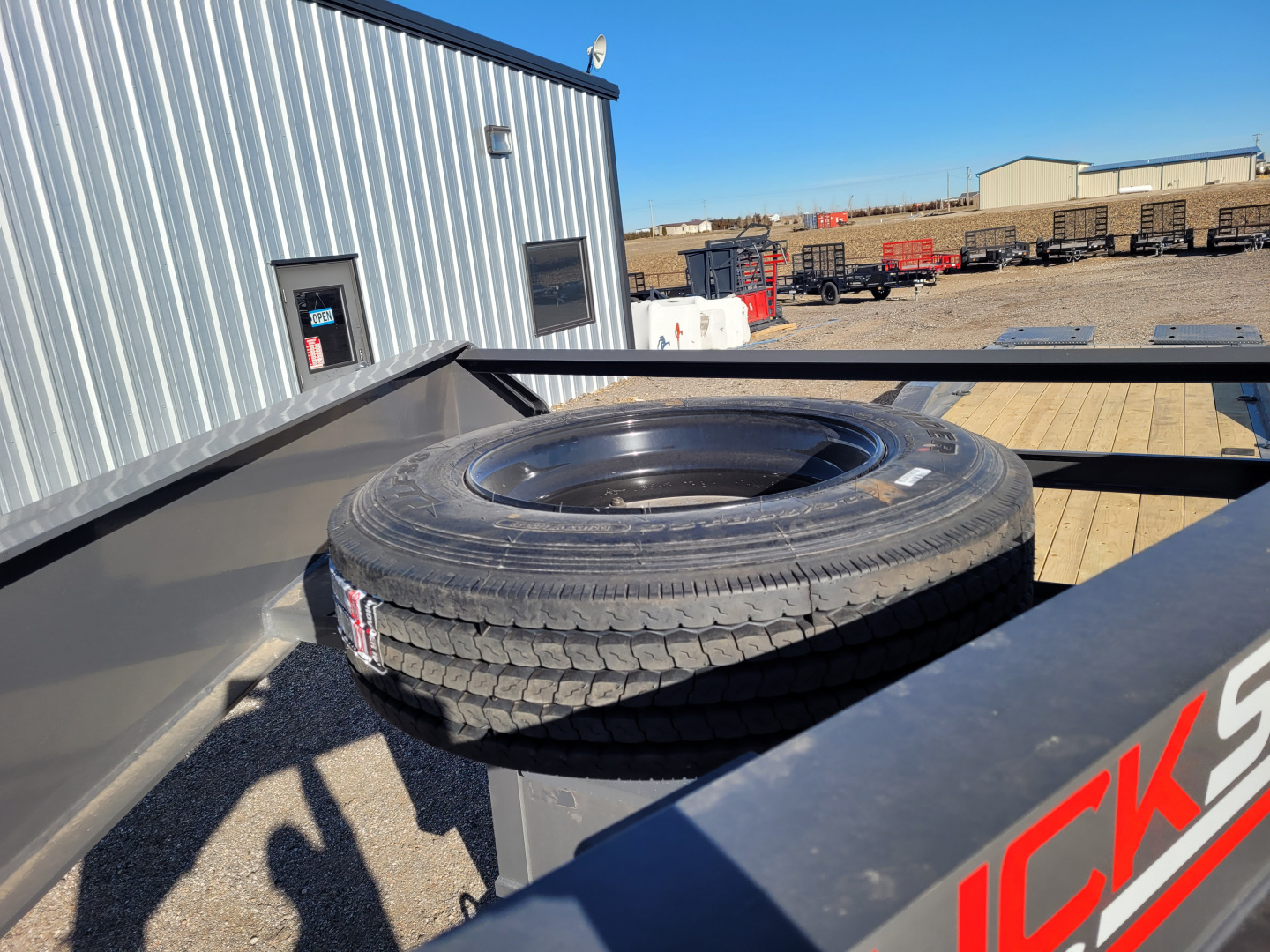 New 2026 Buckshot 102"x32' Gooseneck Equipment/Car Trailer