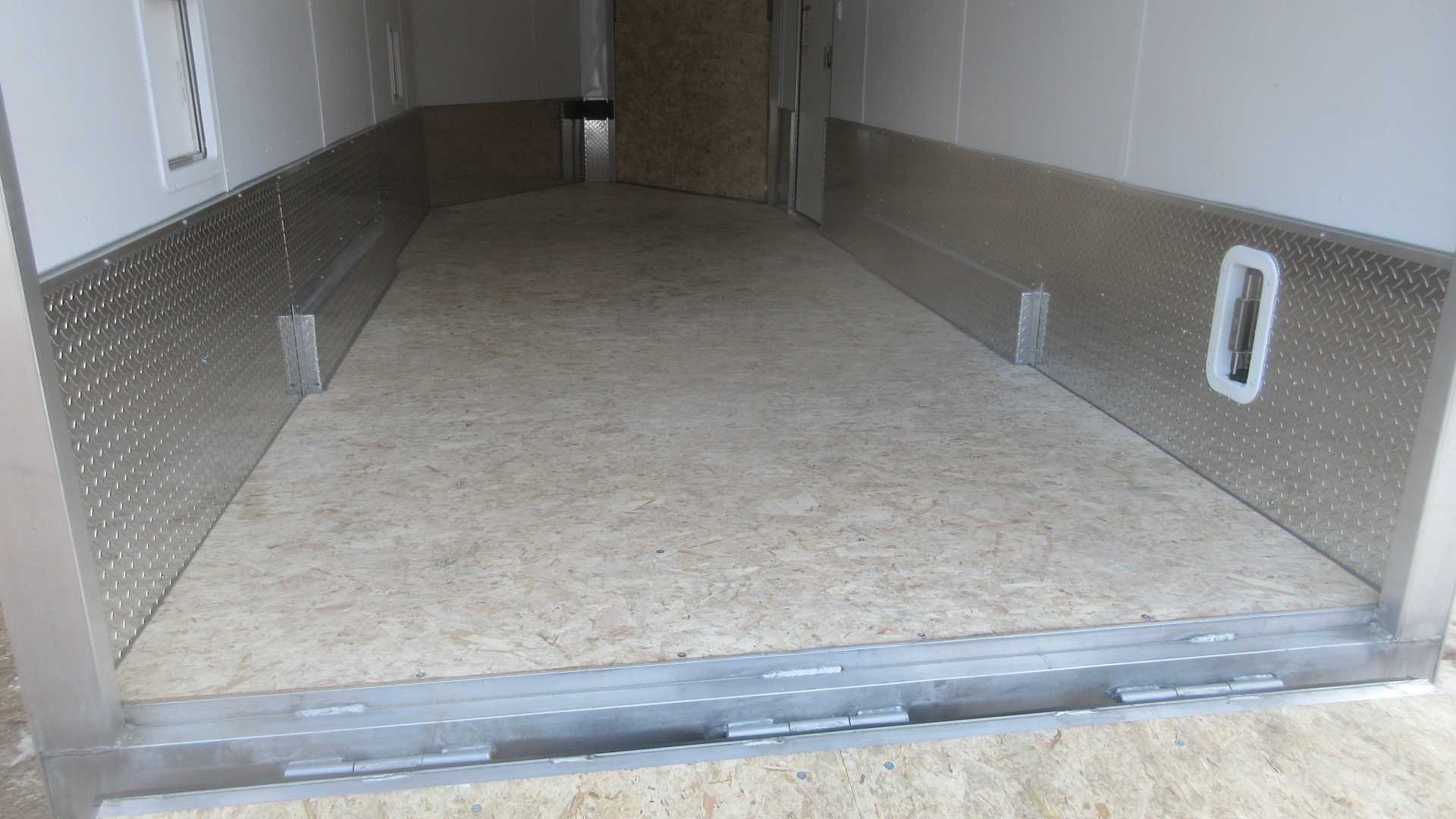 New 2026 Ameralite ADXST Snowmobile Trailer