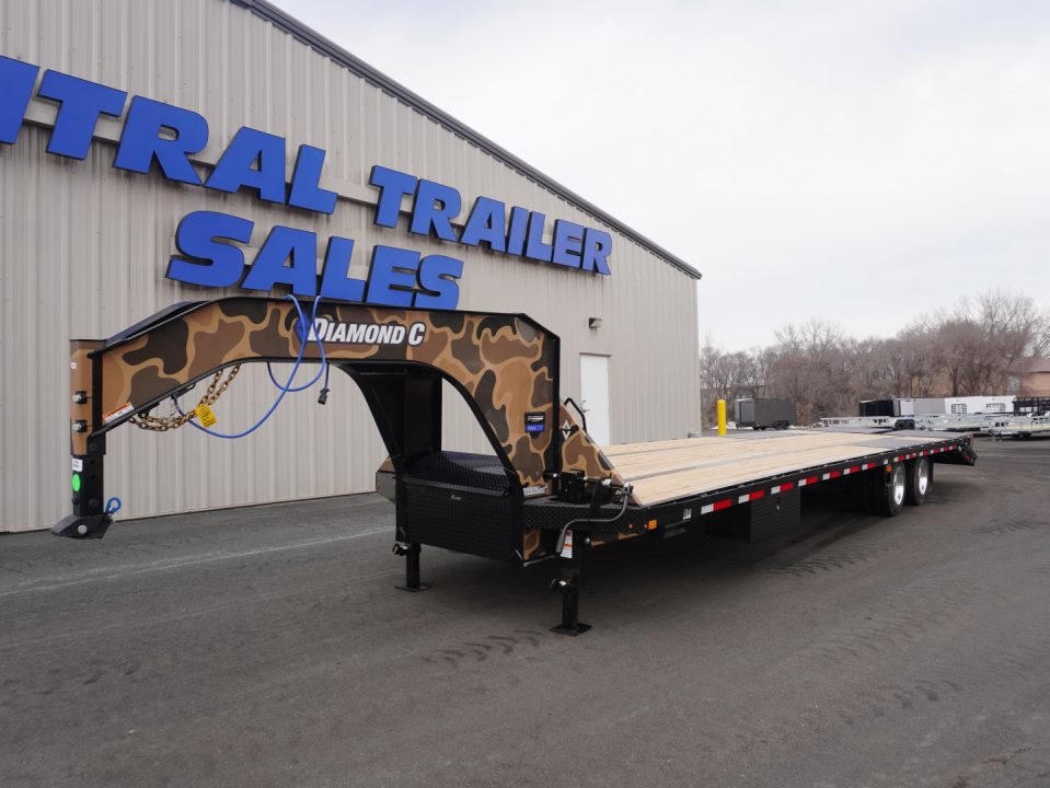 New 2026 Diamond C Trailers Fmax212 35' Gooseneck Deckover