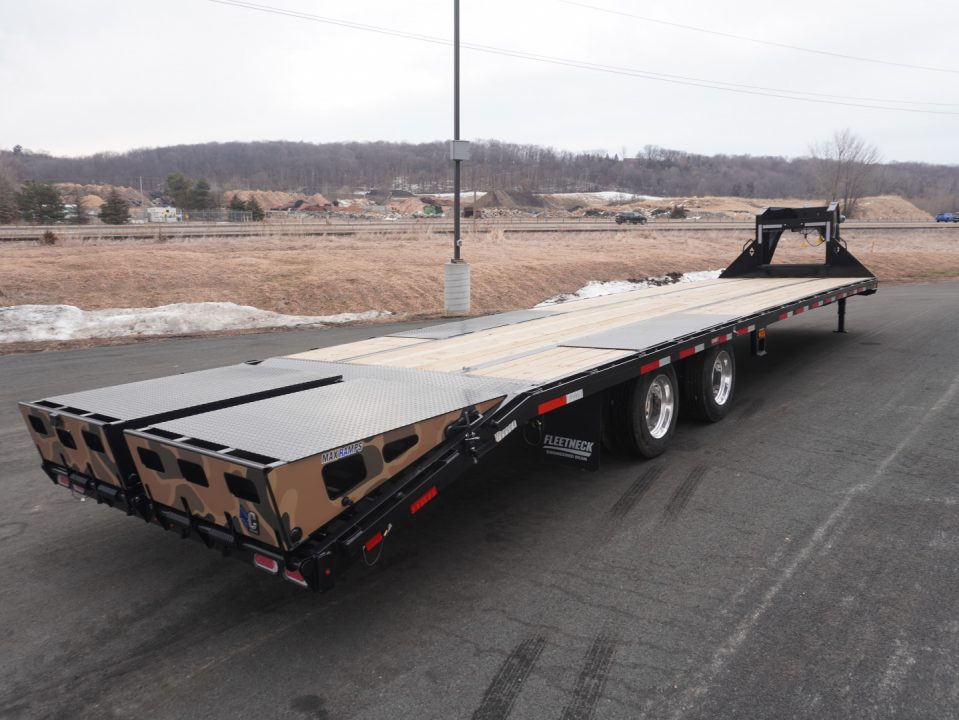 New 2026 Diamond C Trailers Fmax212 35' Gooseneck Deckover