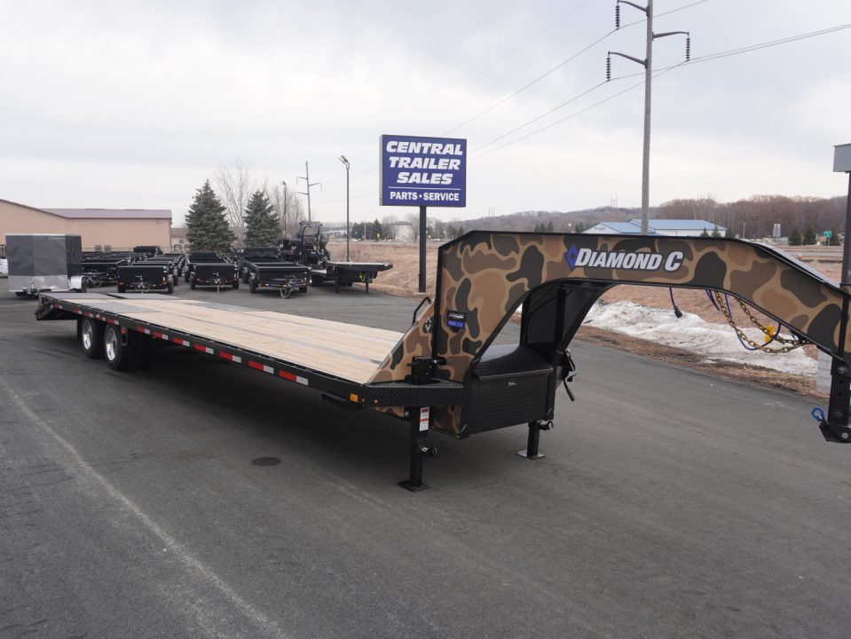 New 2026 Diamond C Trailers Fmax212 35' Gooseneck Deckover