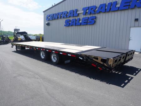 New 2026 Diamond C Trailers Fmax212 35' Gooseneck Deckover
